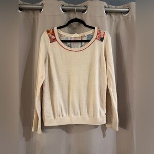 Women’s HWR Cream Floral-Accent Top